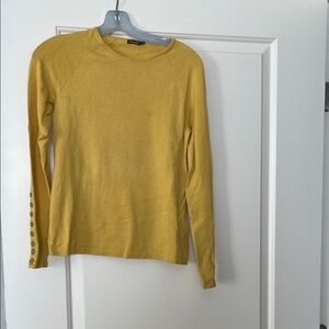 J McLaughlin Gold Long Sleeve Sweater
